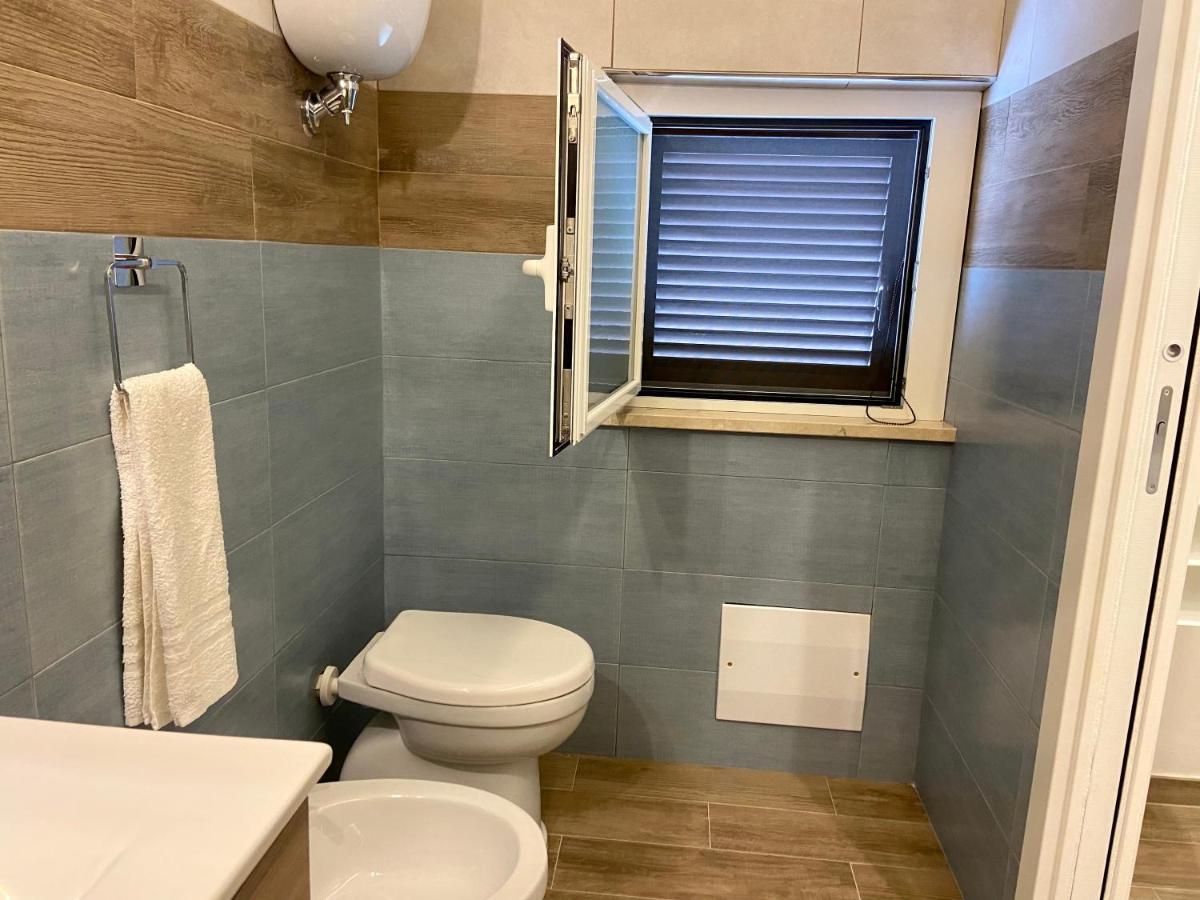 Ludovico I Apartment Sperlonga Luaran gambar